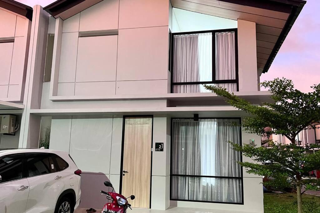 Villa Rolling Hills Depan Trans Mall נקסר מראה חיצוני תמונה